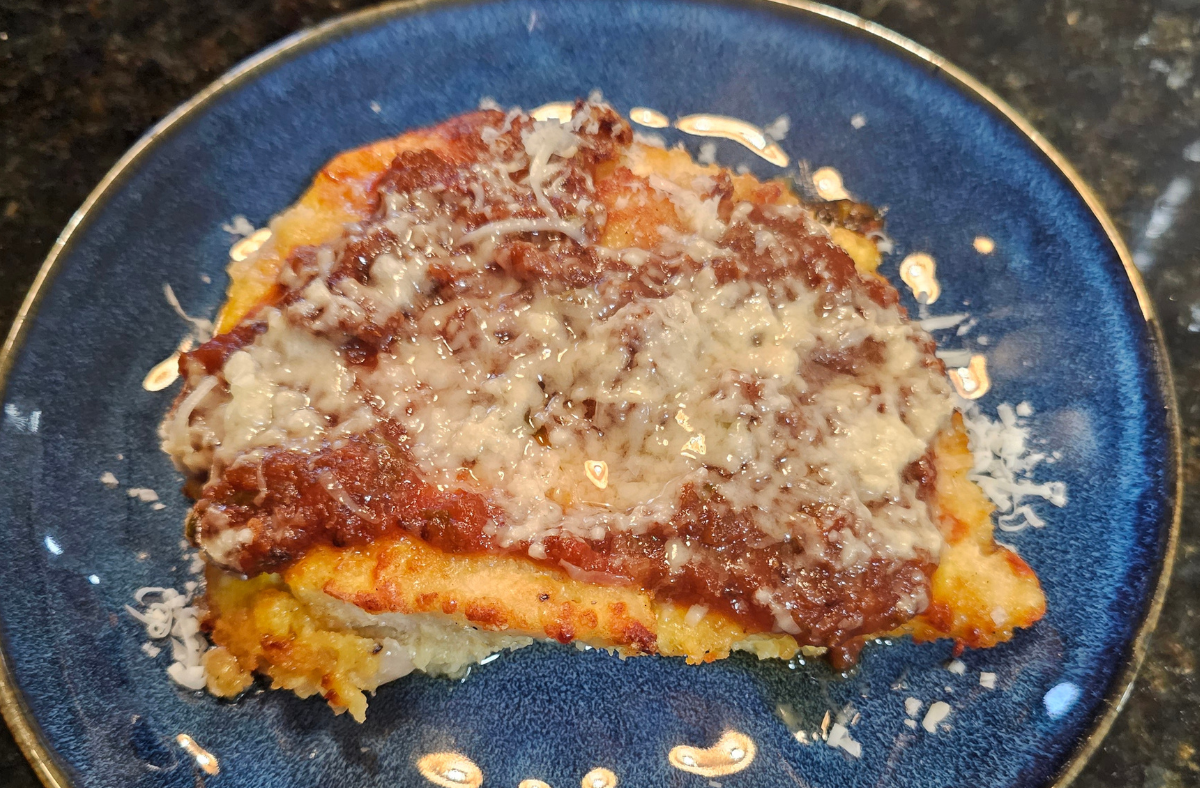 Keto Chicken Parmesan a delicious and easy chicken recipe.