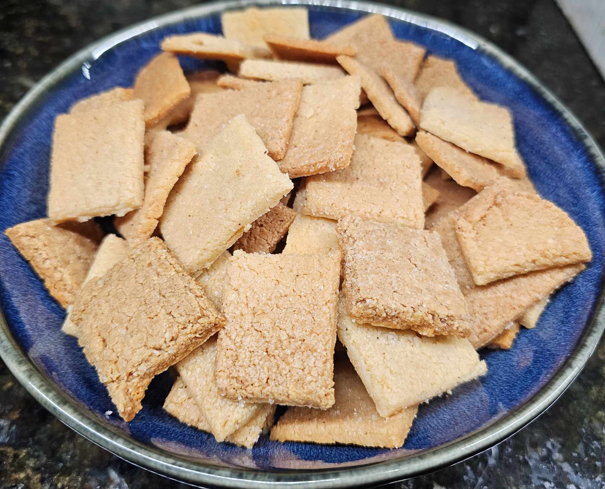 Easy 4 ingredient cracker for appetizers